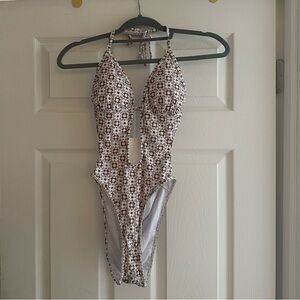Cutout One Piece Swimsuit NWT Size M